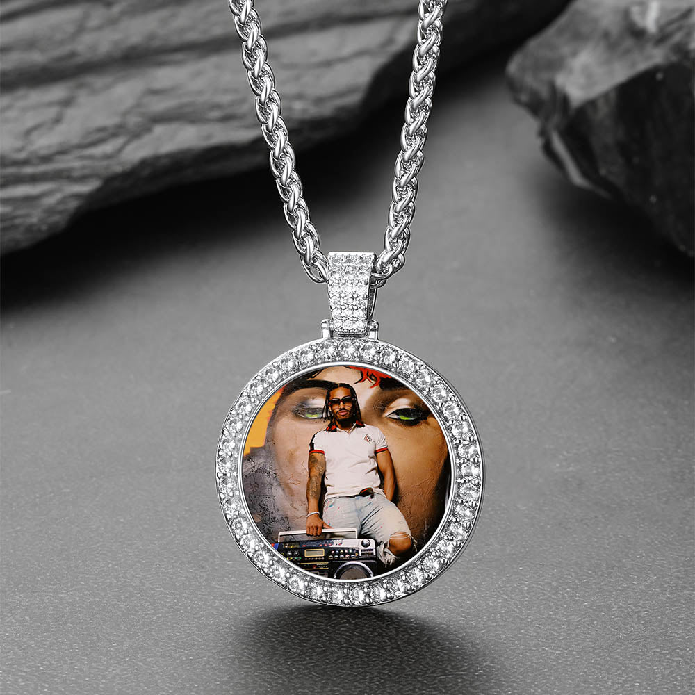 Customized Cz Picture Circle Chain Necklace With Calendar for