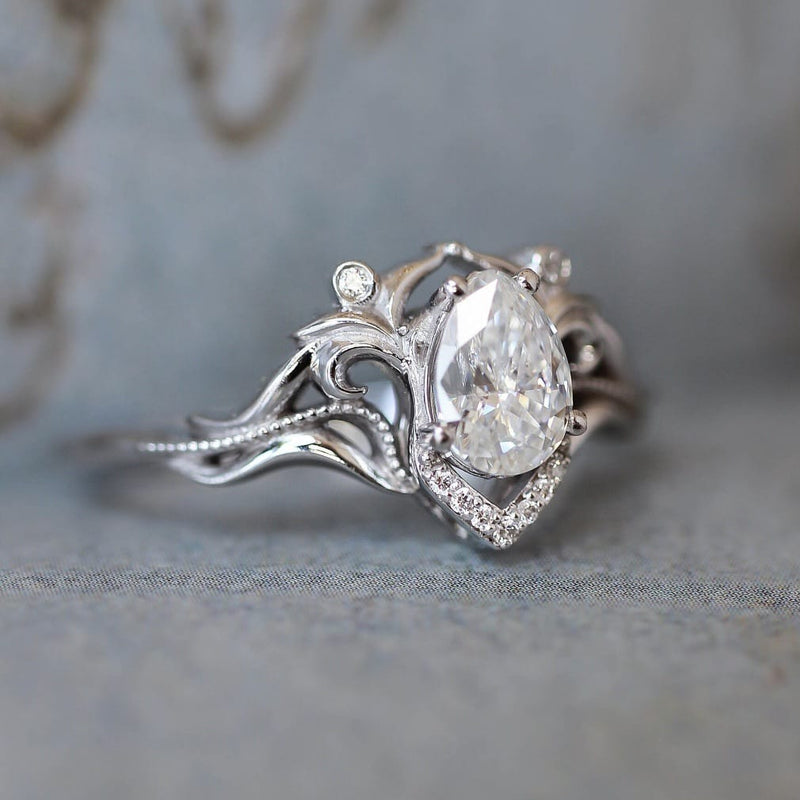 Witch’s Light Crystal Ring