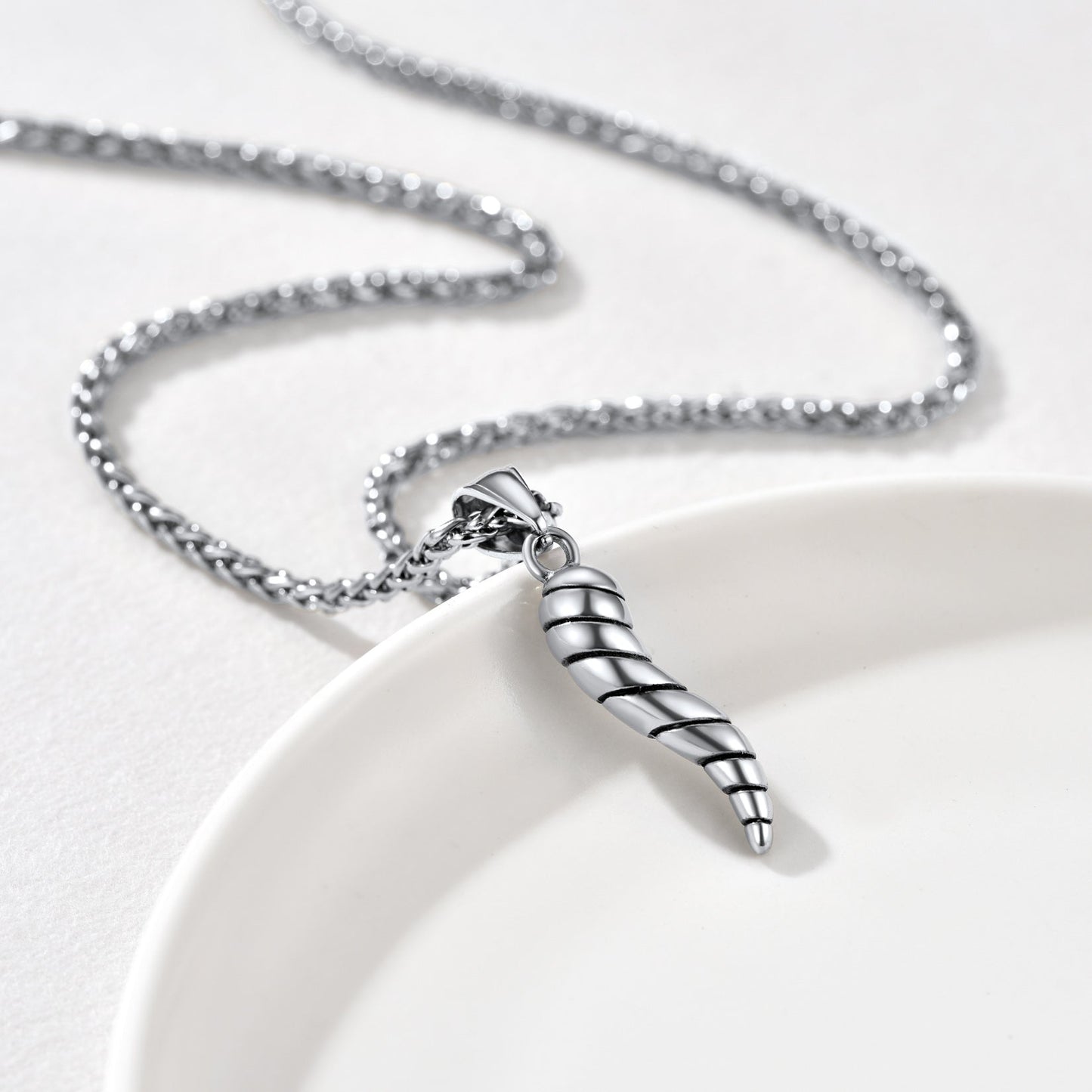 Italian Horn Pendant Necklace Cornicello Amulet Talisman