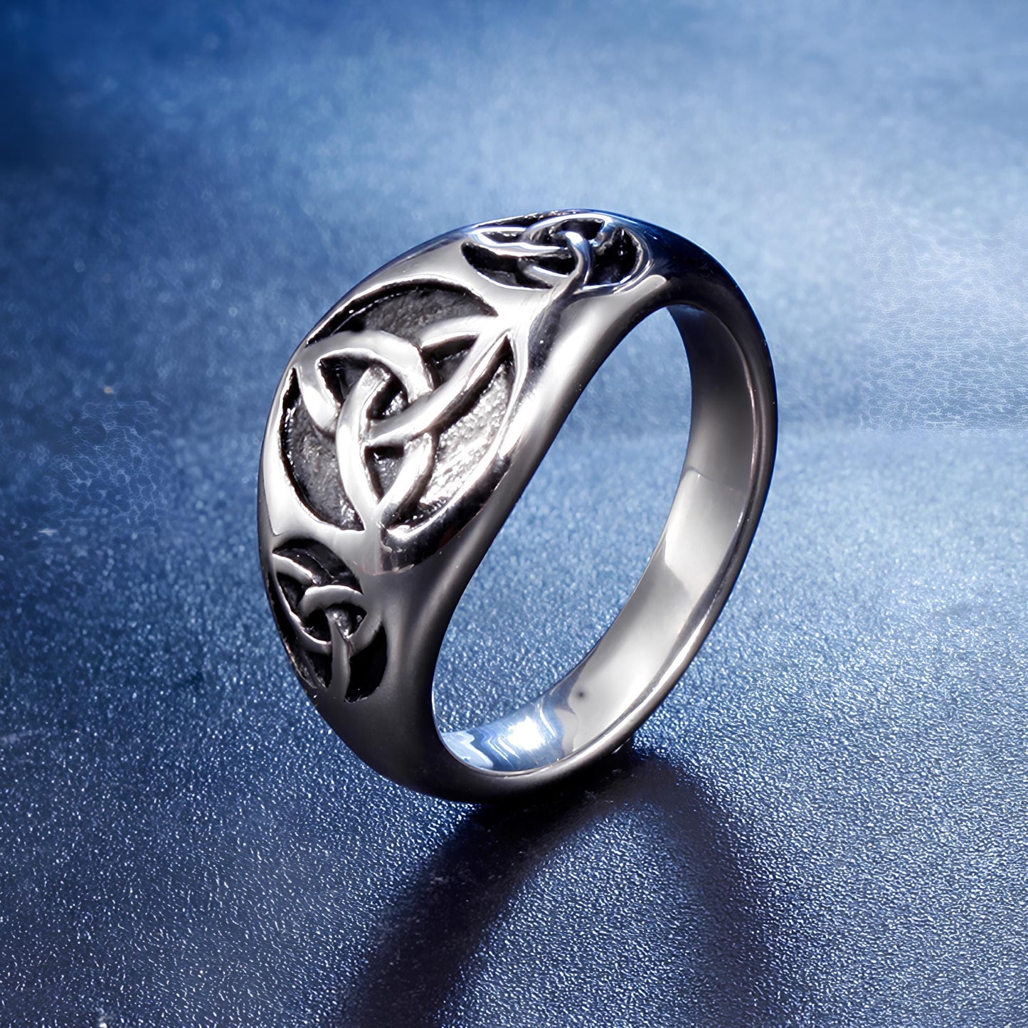 Sacred Triquetra Protection Ring