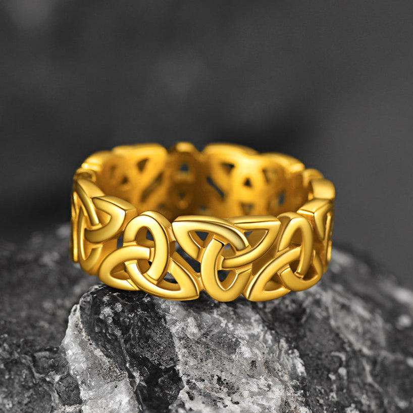 Irish Triquetra Celtic Knot Ring for