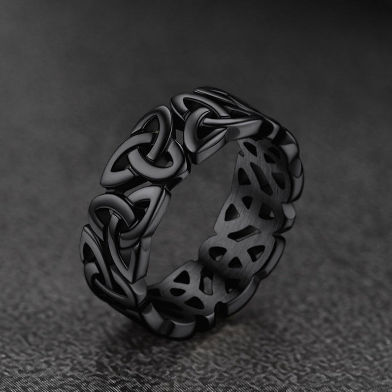 Irish Triquetra Celtic Knot Ring for