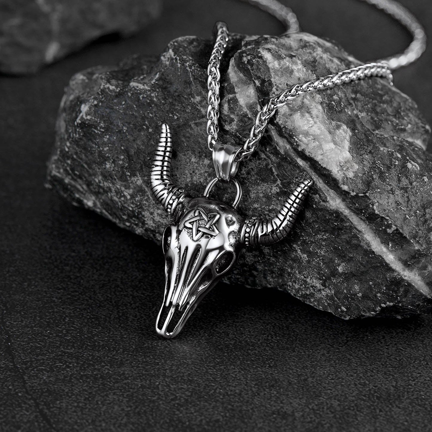 Flash Satanic Bull Cow Skull Necklace With Invert Pentagram for