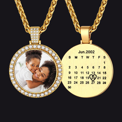 Customized Cz Picture Circle Chain Necklace With Calendar for