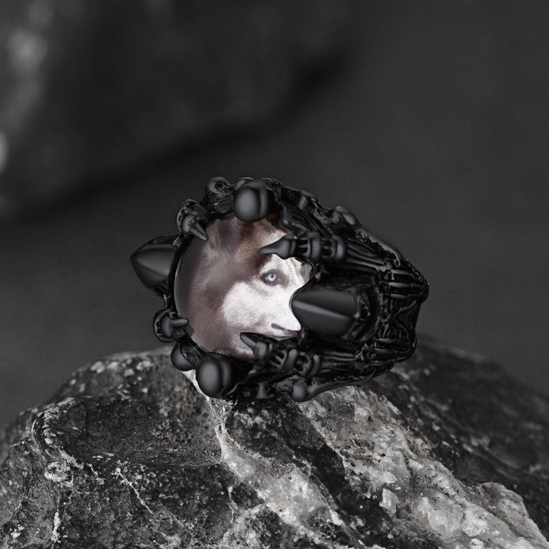 Customized Gothic Photo Dragon Claw Ring With Picture for