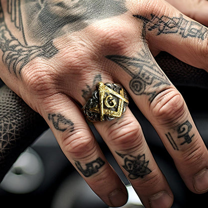 Masonic Freemason Master Engraved Signet Ring for
