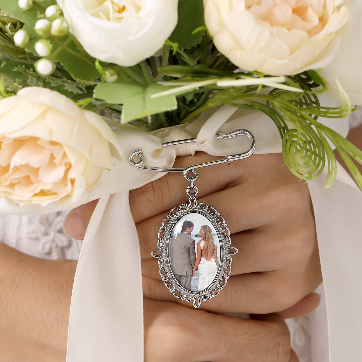 Customized Memorial Photo Charm Boutonniere Pins for Wedding