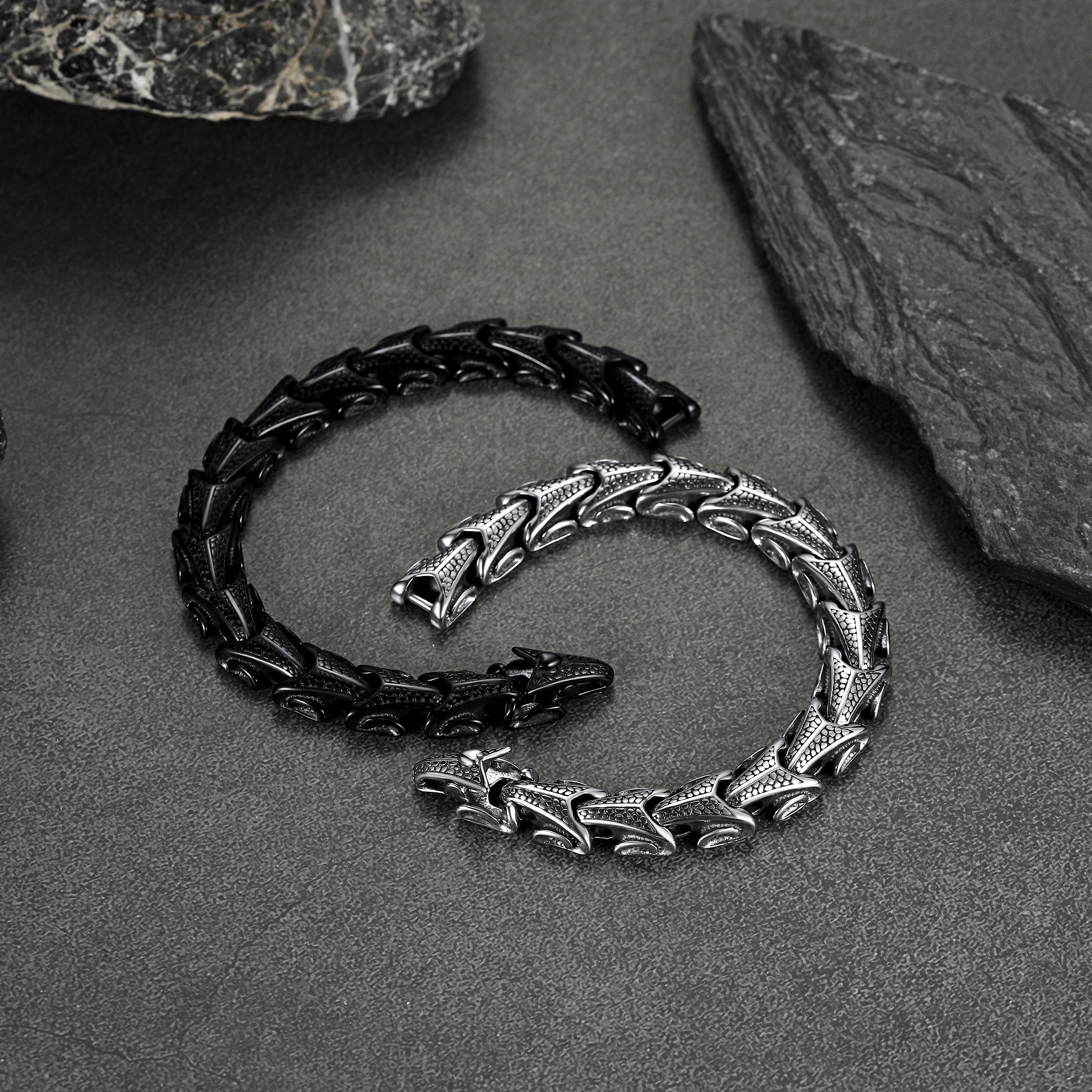 Chunky Dragon Chain Bracelet for in Stainless Steel