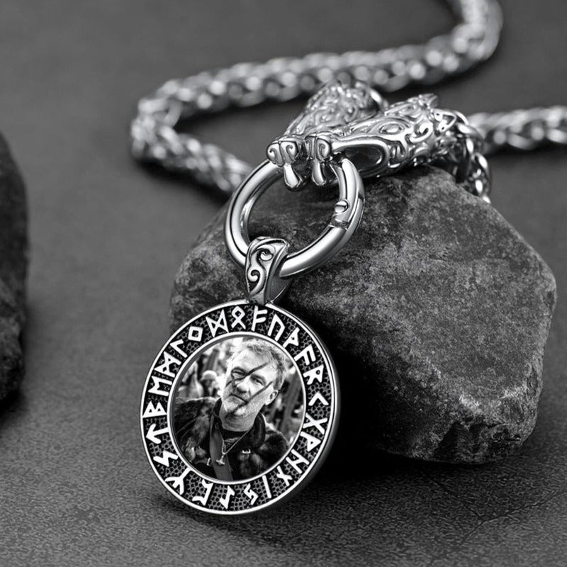 Personalized Viking Picture Necklace With Wolf King Chain