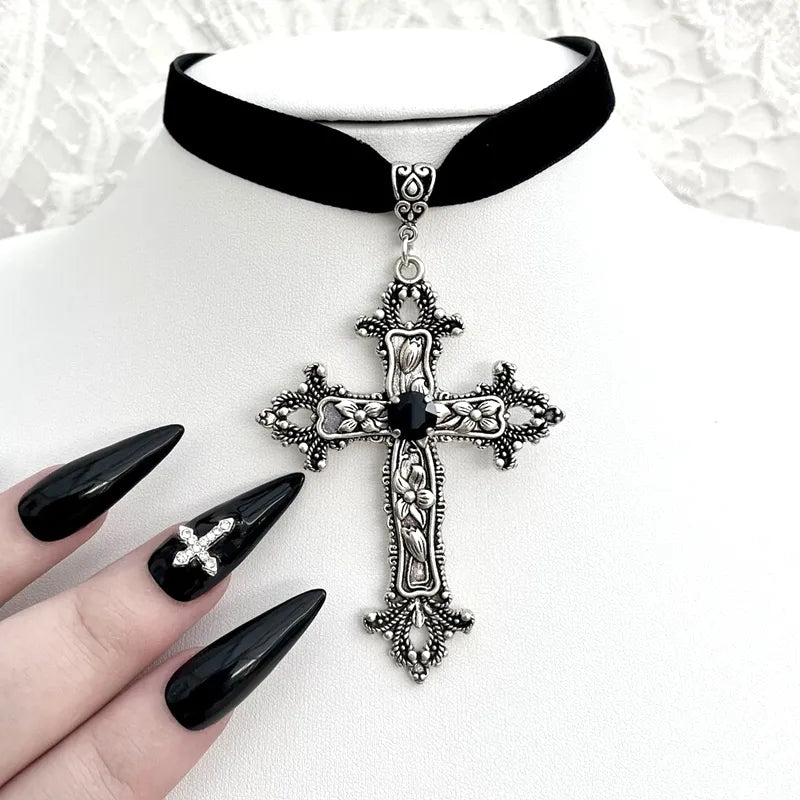 Gothic Choker