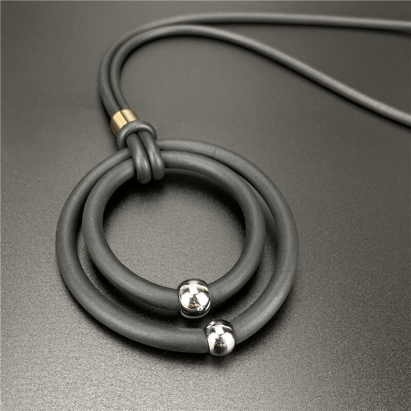 Black Round Pendant Necklaces With Alloy Beads / Accessories