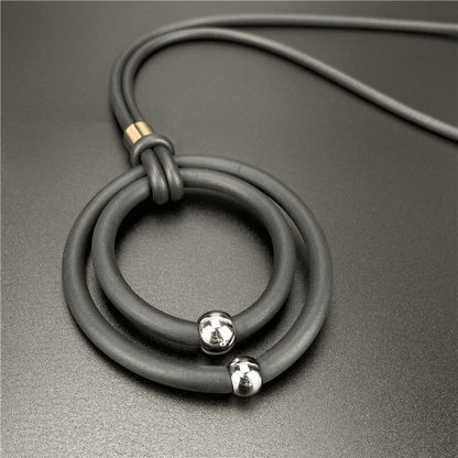 Black Round Pendant Necklaces With Alloy Beads / Accessories