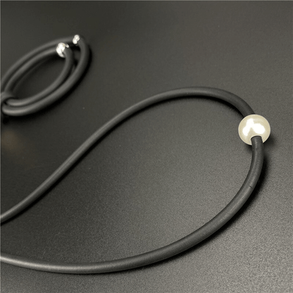 Black Round Pendant Necklaces With Alloy Beads / Accessories