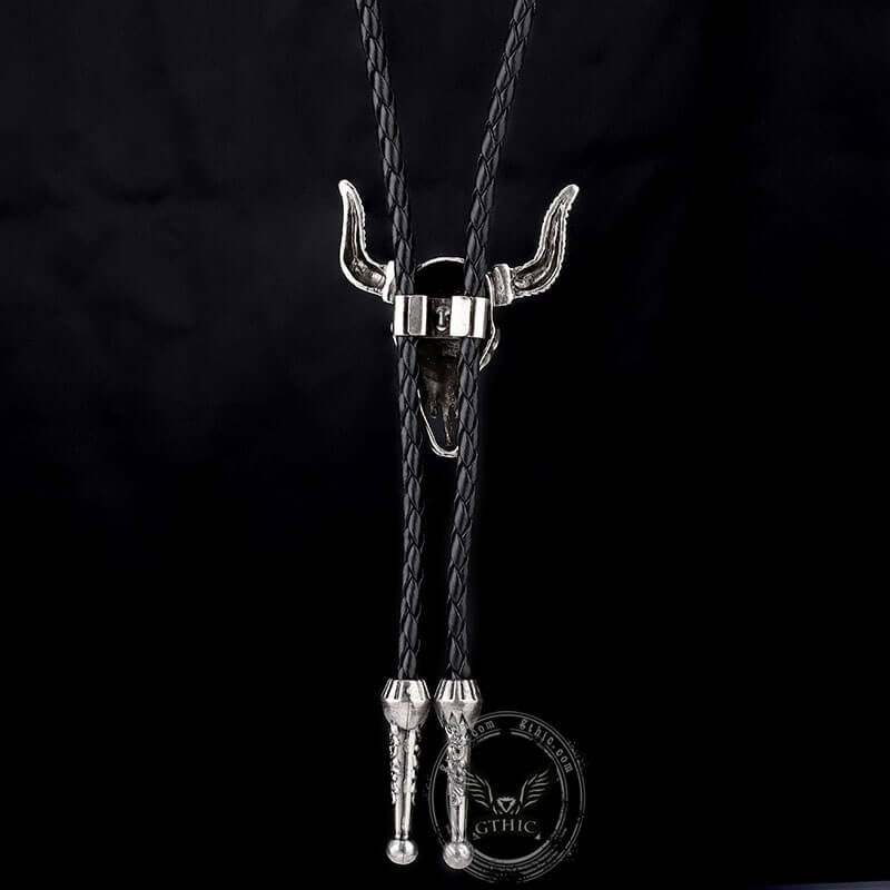 Bull Head Alloy Western Cowboy Bolo Tie