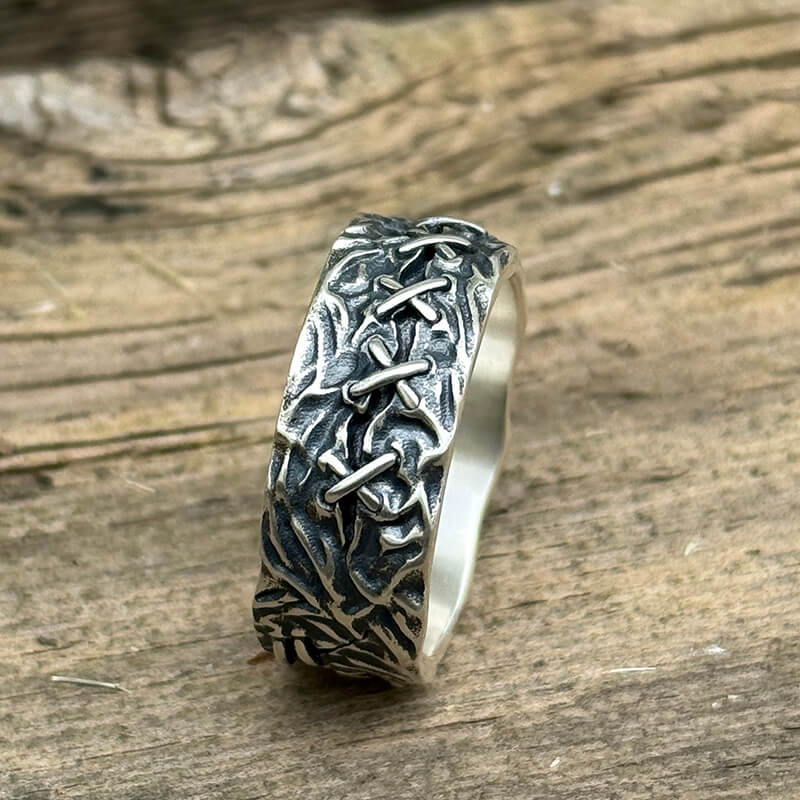 Crack Sew Knot Sterling Silver Ring