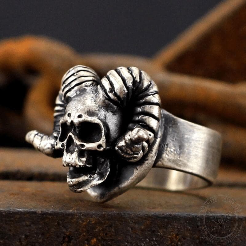 Horn Brass Skull Ring