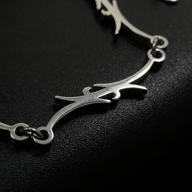 Razor Bracelet