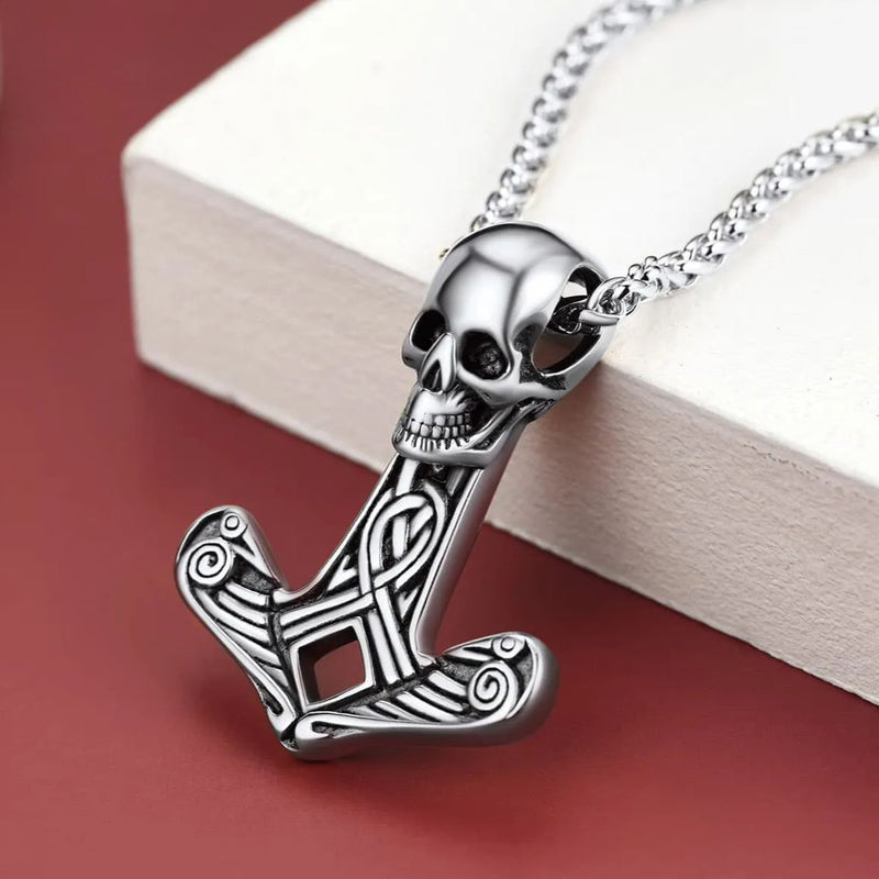 Flash Viking Skull Spear Pendant Necklace for