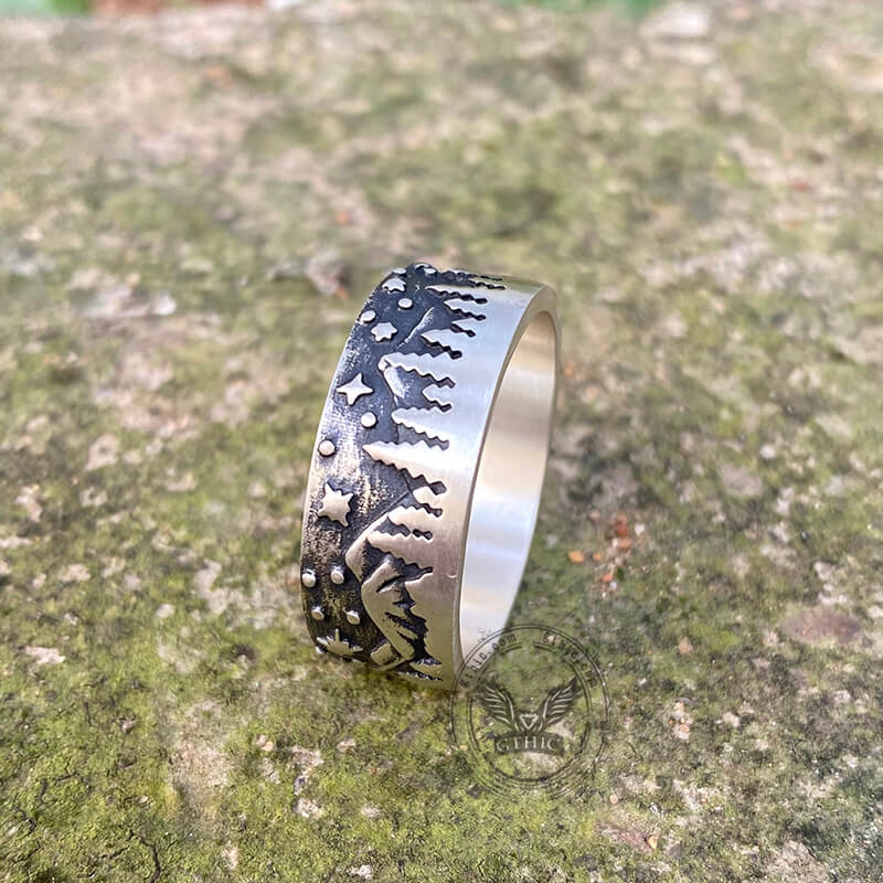 Loyal Wolf Pattern Sterling Silver Embossed Ring