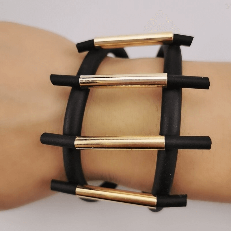 Black Color Charm Bracelets With Magnetic Clasp / Punk Style Rubber Wide Bracelets