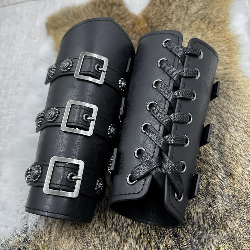 Medieval Retro Knight Adjustable Pu Leather Bracers