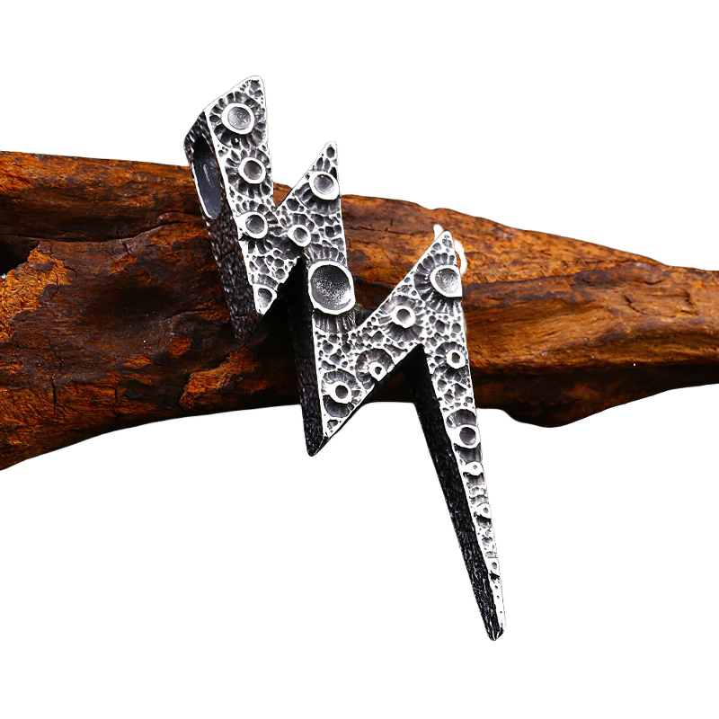 Pendant of Lightning Design / Stylish Necklace / Stainless Steel Funning Jewelry