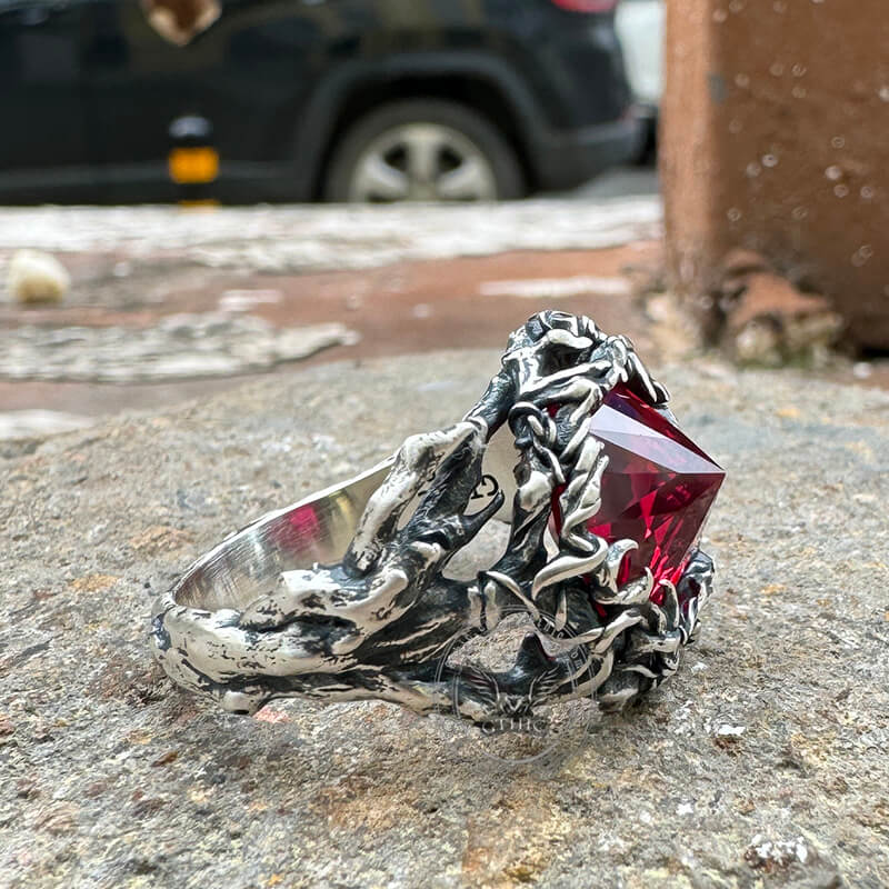 Thorns Gem-set Sterling Silver Gothic Ring