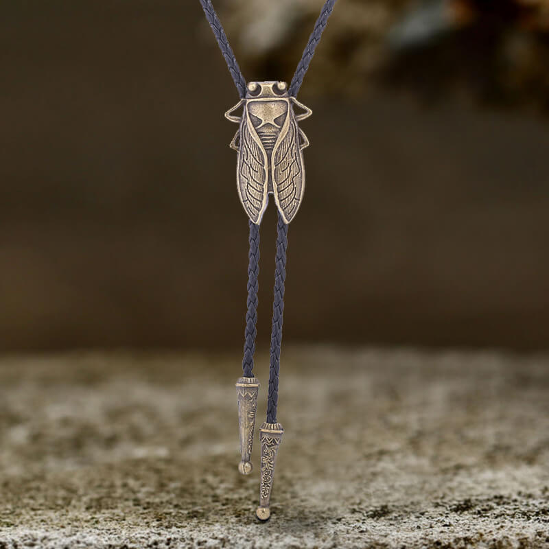 Gold Cicada Alloy Cowboy Bolo Tie